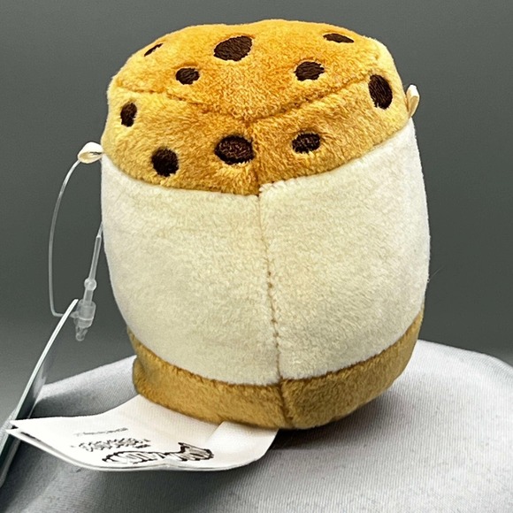 Squishmallow Koako The Ice Cream Sandwich 2" Squishville by BNWT Kids Plush - Picture 3 of 9